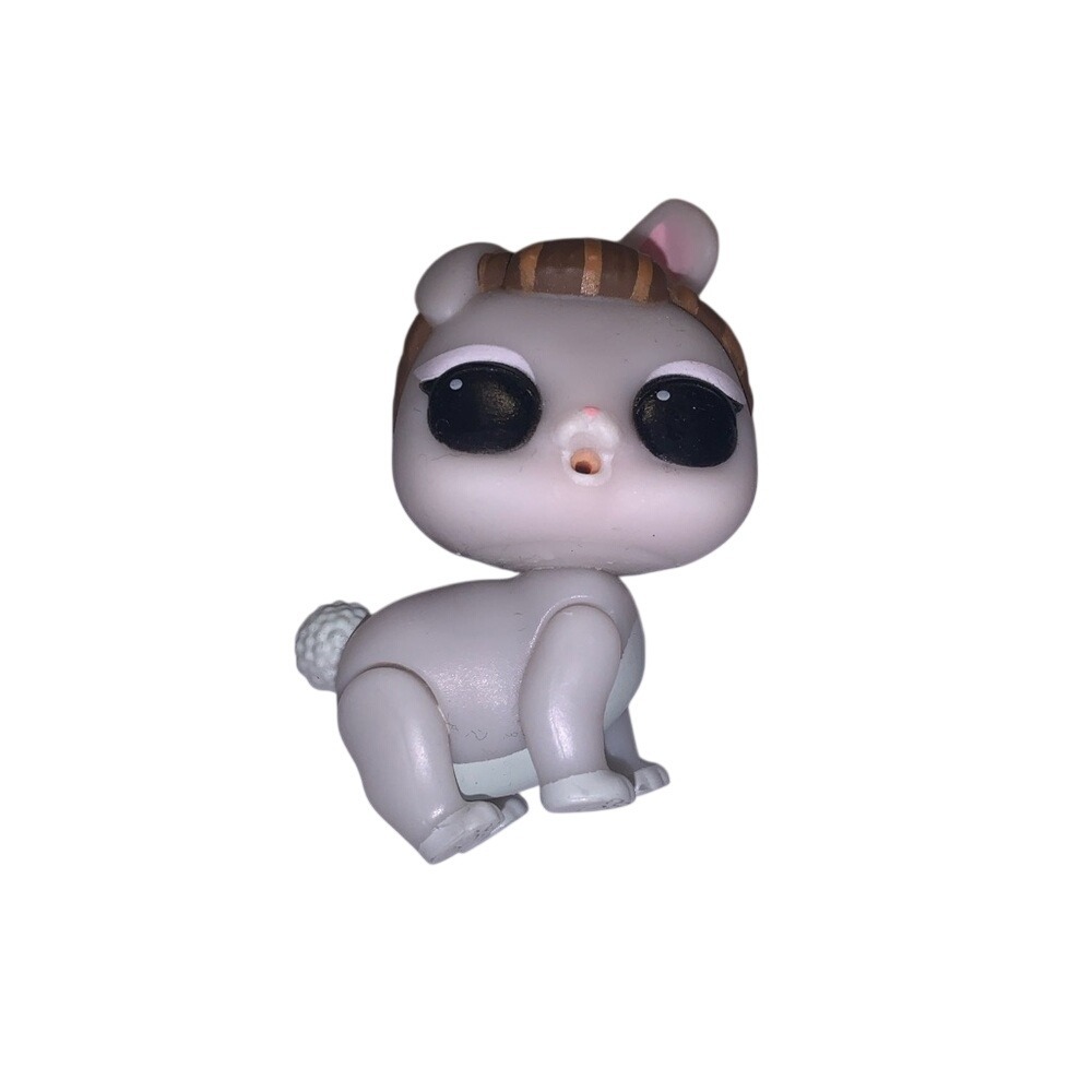 White and‎ Brown Pet Figure